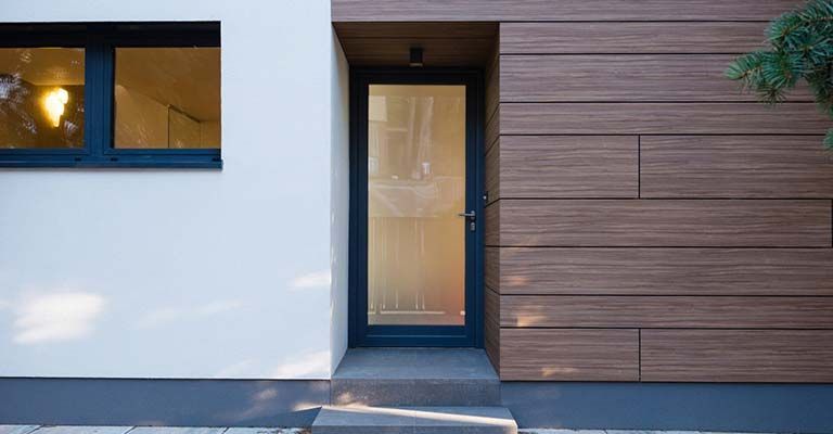 Porte d'entrée vitrée