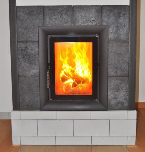 Speicherofen mit partieller Raku-Gestaltung - Rüegg Ofenbau - Sternenberg
