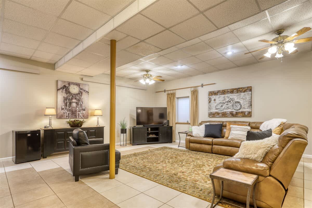 Aces & Eights Family Room in the Black Hills