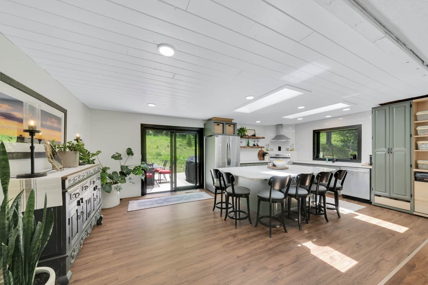 Spacious kitchen in Calamity Jane's Hidden Hideaway