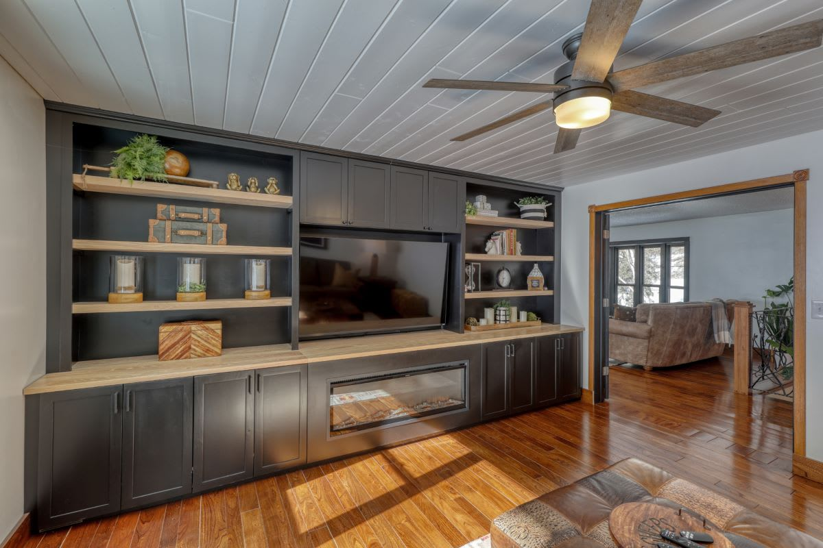 Luxurious living space in Calamity Jane's Hidden Hideaway