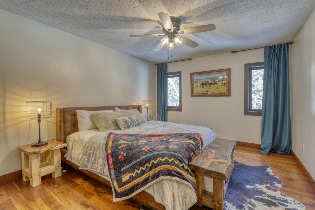 The master king suite in Calamity Jane's Hidden Hideaway