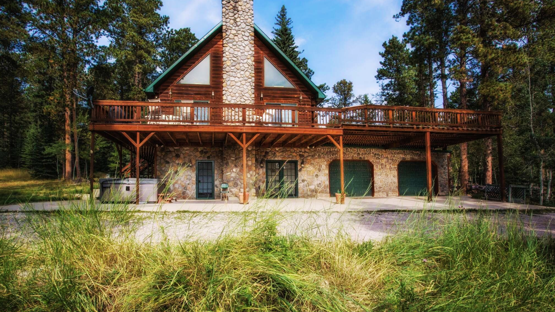 Deer Mountain Cabin rental located in Deer Mountain, South Dakota