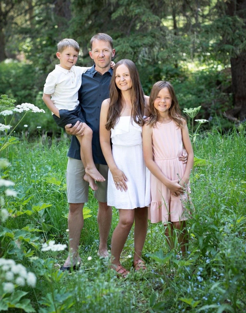 Meet the Deadwood Connections Team: Lonnie Johnson and his family