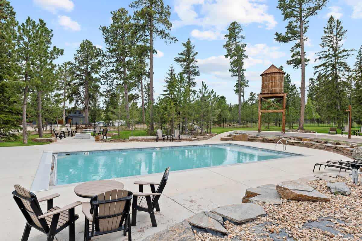 Community pool at Powder House Pass