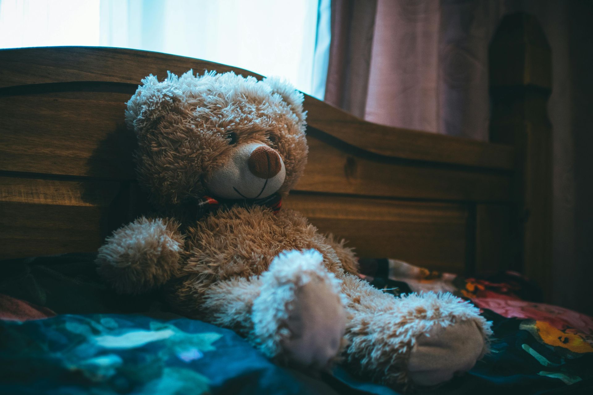 Teddy bear displayed at Teddy Bear Town in Hill City SD