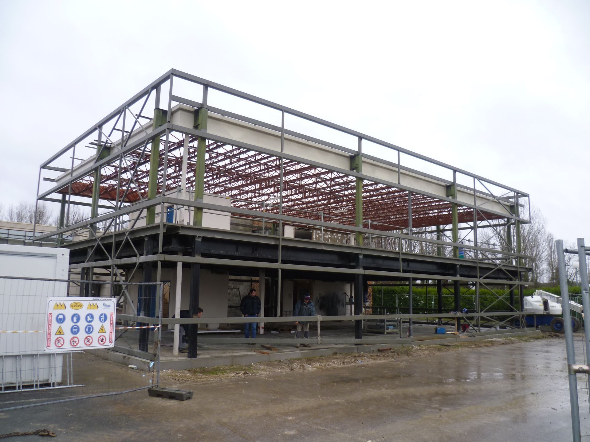 Ossature renforcée d'un local professionnel