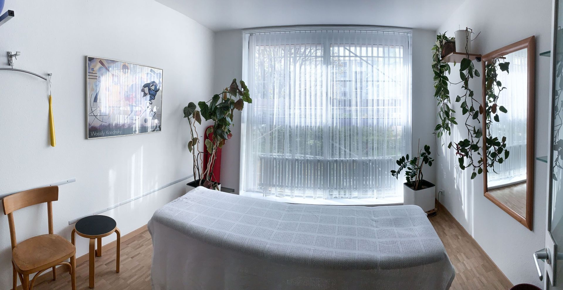 Zimmer Hinten Physio Hammer