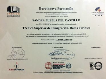 Certificate for Sandra Puebla del Castillo:  Superior Immigration Technician. Awarded by Euroinnova Formación.  