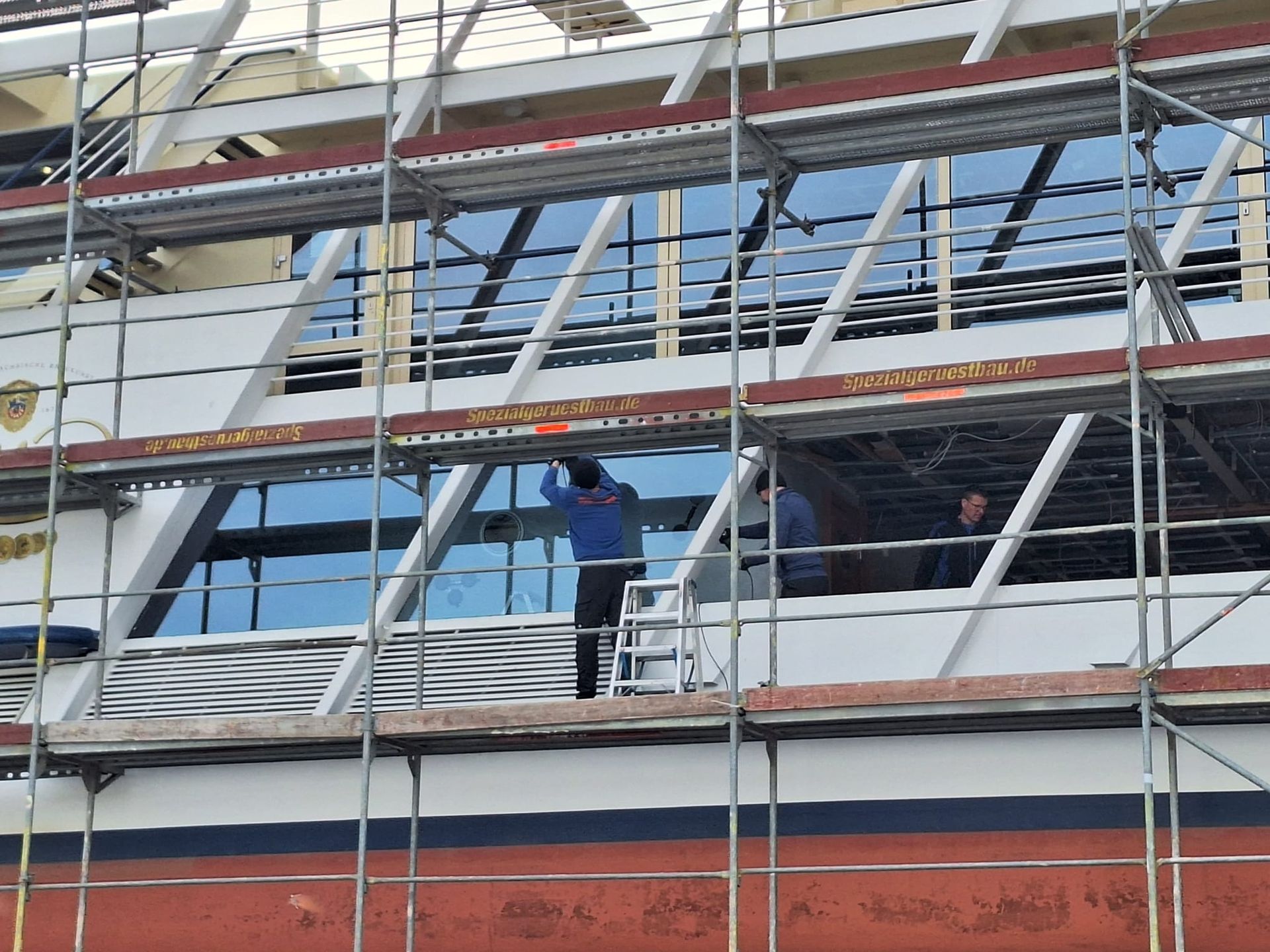 Verglasung eines Schiffes