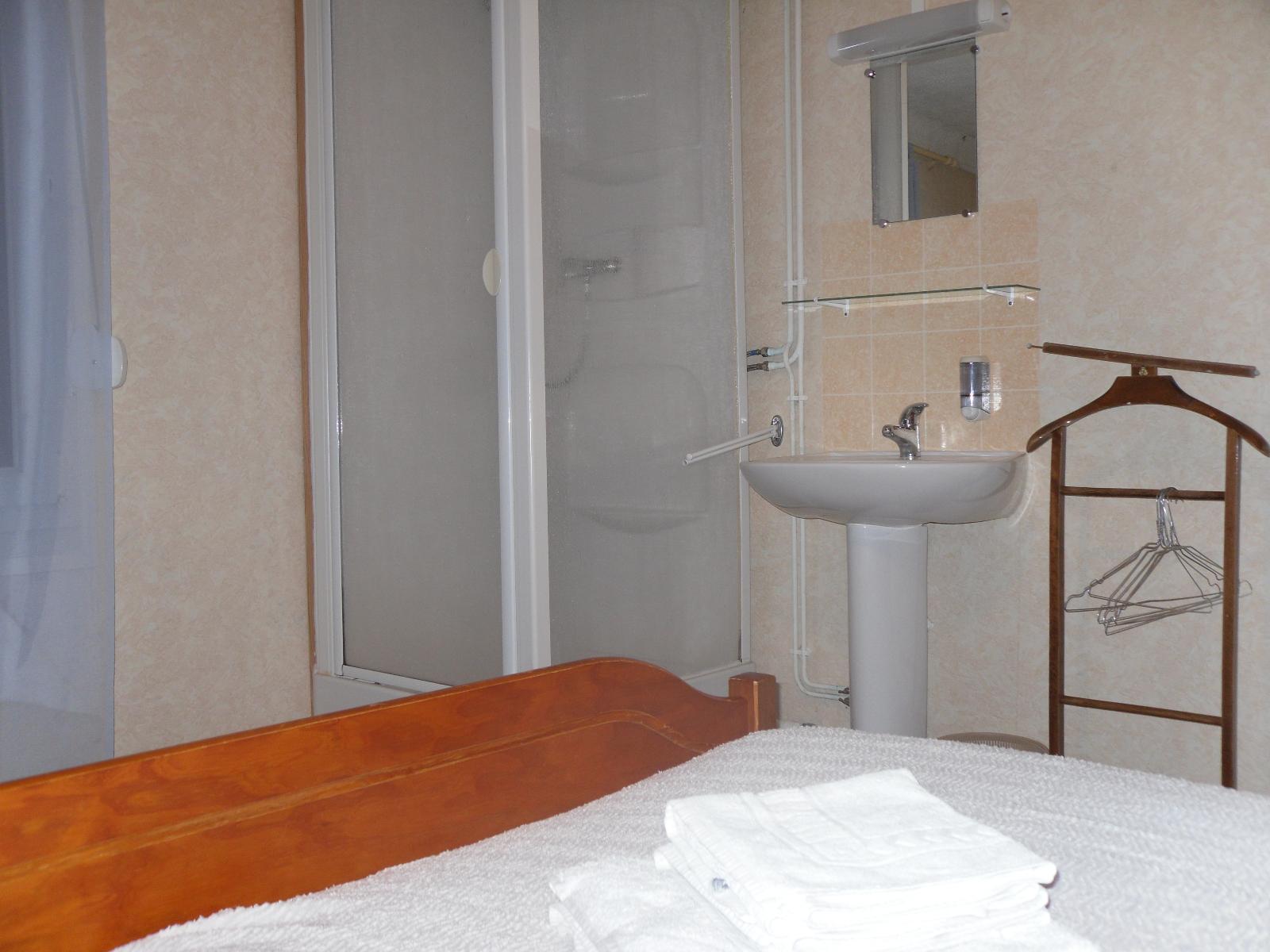 CHALUS RESTO CHAMBRE 1