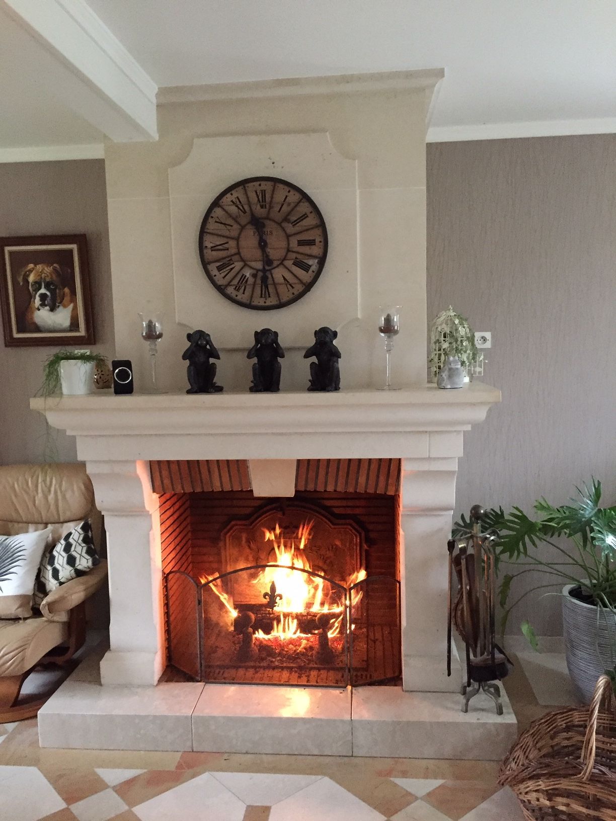 cheminée en pierre naturelle de Combe Brune (provenance des Charentes)