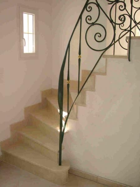 Escalier avec ferronnerie