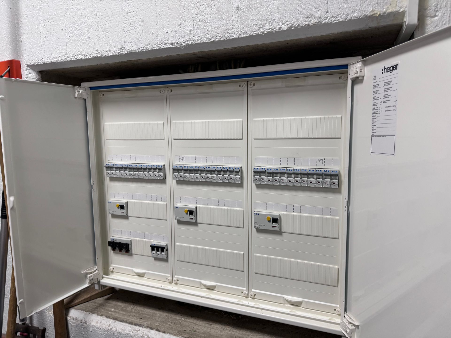 Installation eines neuen Stromkastens