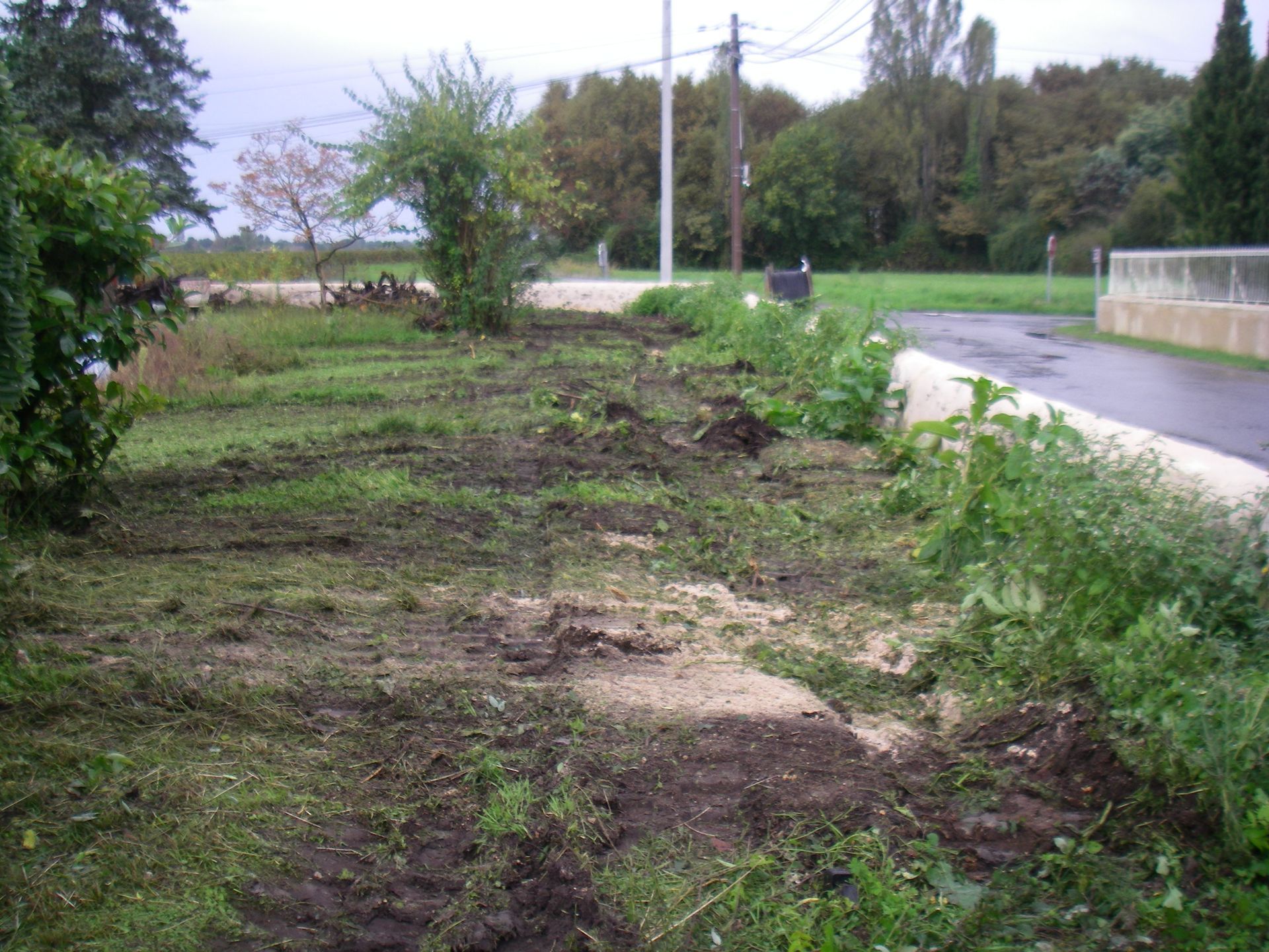 Terrains après le débroussaillage