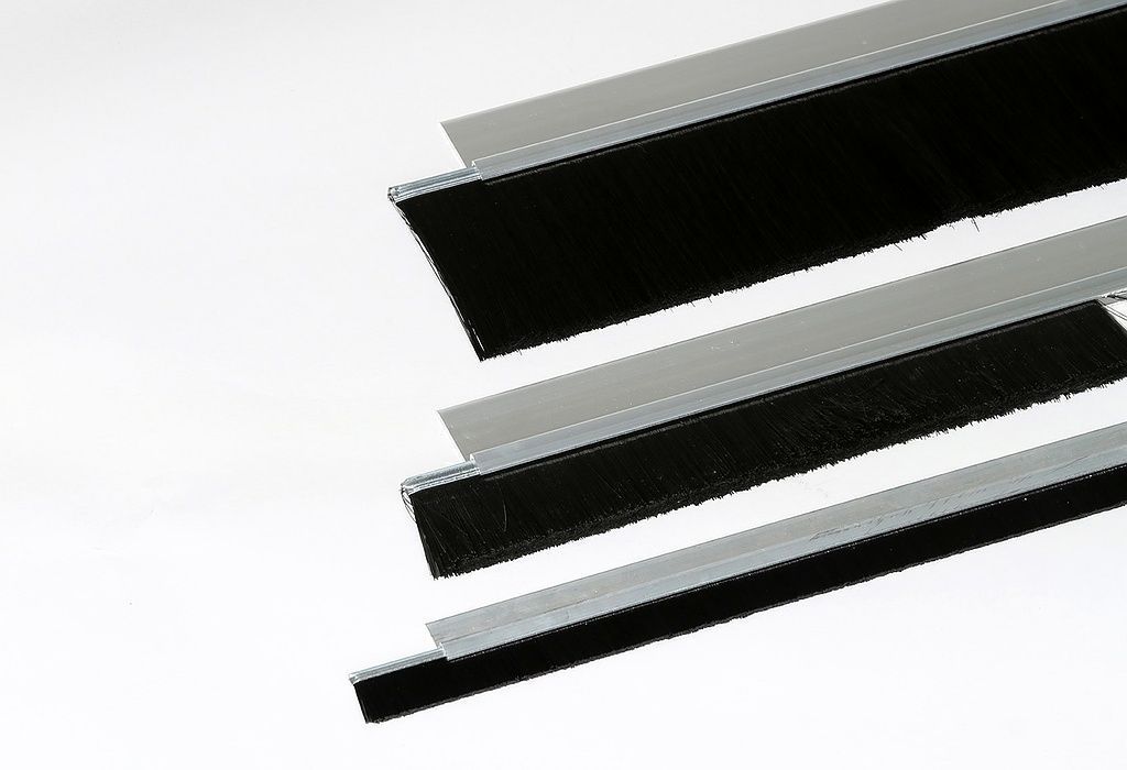 Steifenbürste Aluprofil - Mettler Tools GmbH - Ebnat-Kappel