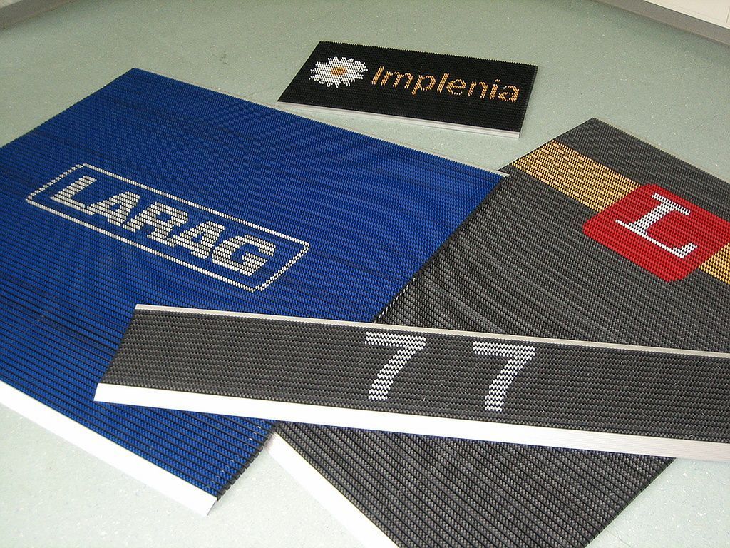 Schmutzschleusen - Bürstenmatte div. Logos