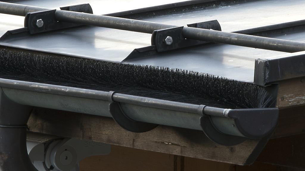 Gebäudereinigung - Dachkännelbürste - Mettler Tools GmbH - Ebnat-Kappe