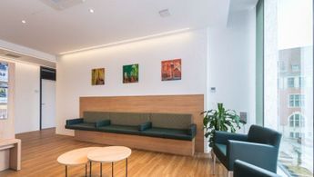 Behandlungsraum der Dr. med. Christian Höfling Facharzt für Urologie, medikamentöse Tumortherapie, Andrologie und Palliativmedizin