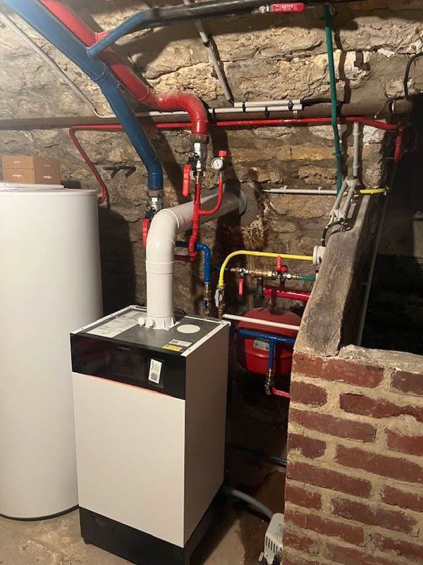 Chaudière installée dans un garage