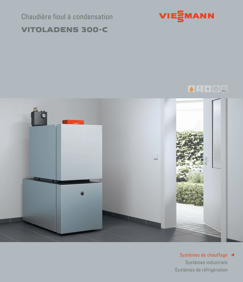 Chaudière à condensation Viessmann Vitoladens 300-C dans une buanderie, grise et bleue avec porte ouverte vers l'extérieur.