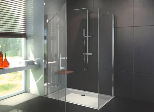 Salle de bain avec douche grand receveur