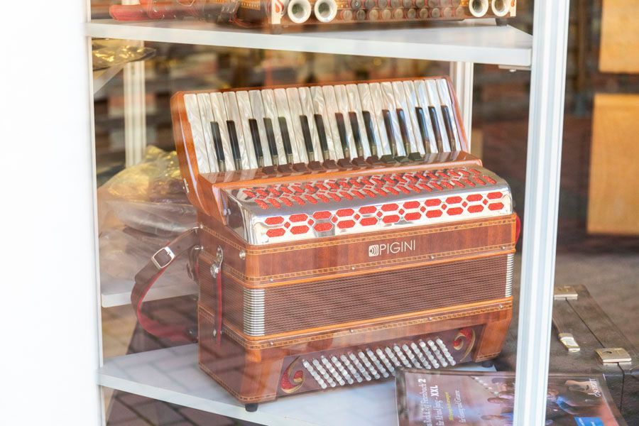 Mega Music GmbH - Das Musikhaus