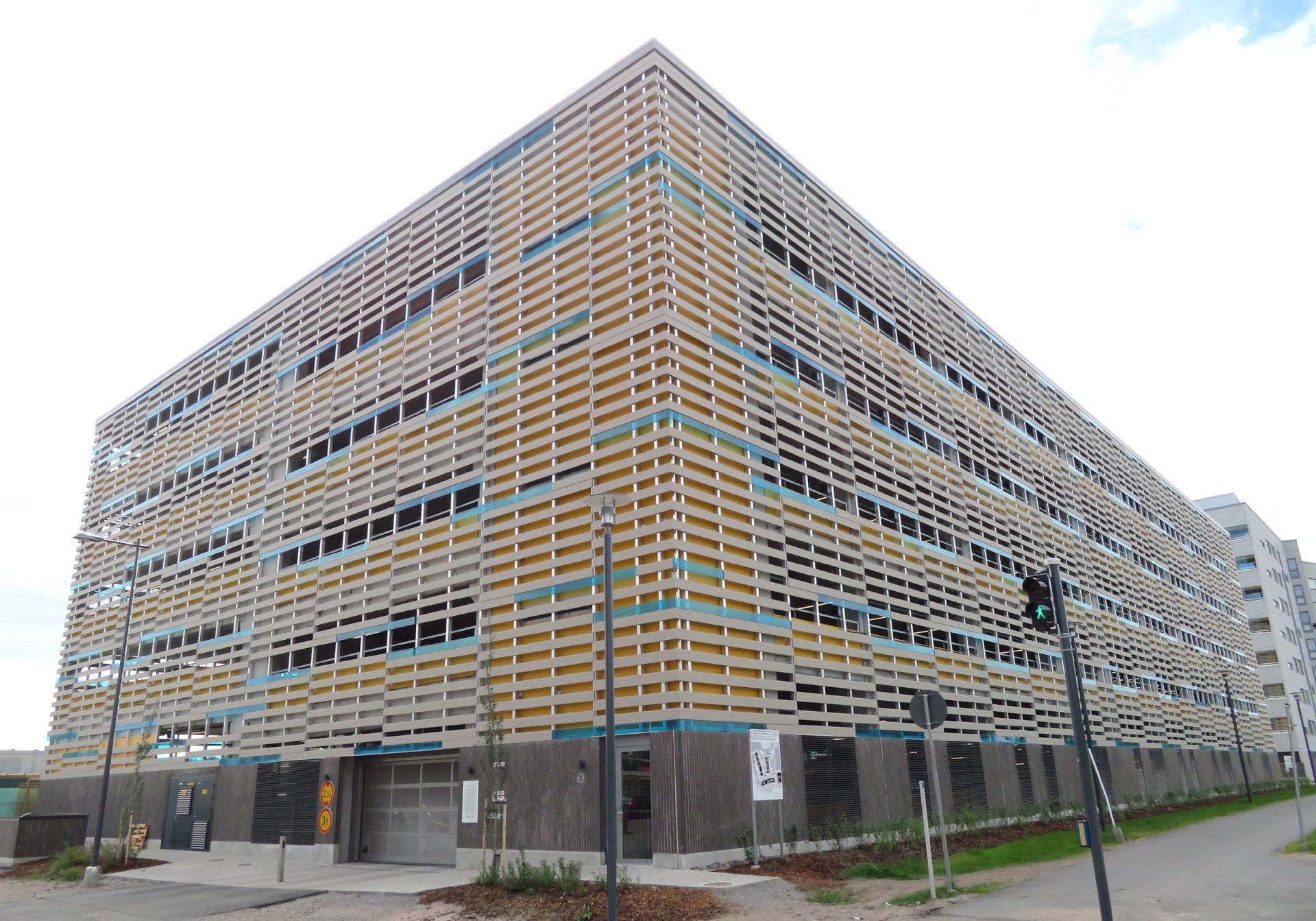 Perkkaan parkkihalli 5