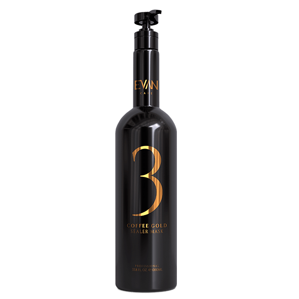 Una botella negra con el número 3 en ella