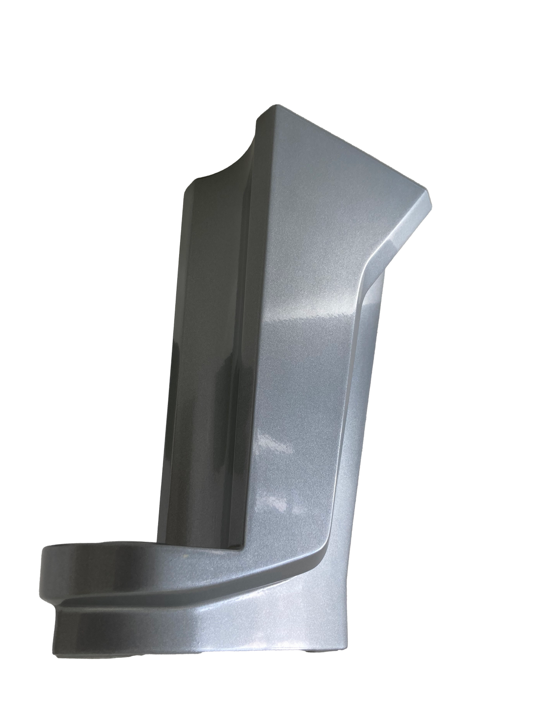 Ein Stück Metall, das wie ein Buchstabe L auf weißem Hintergrund aussieht.