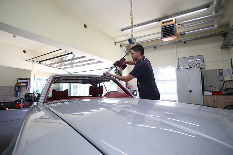 Autoglas Service Weiß