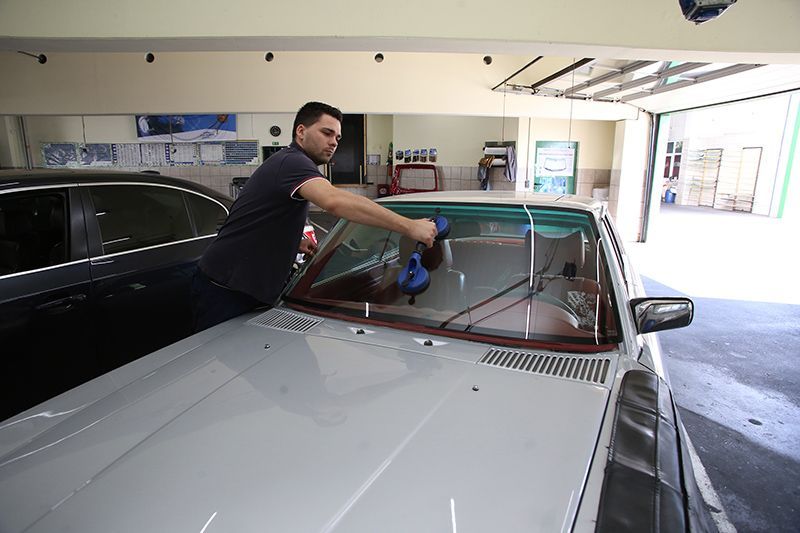 Autoglas Service Weiß