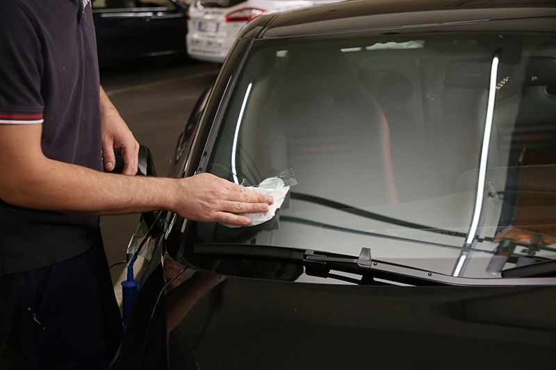 Autoglas Service Weiß