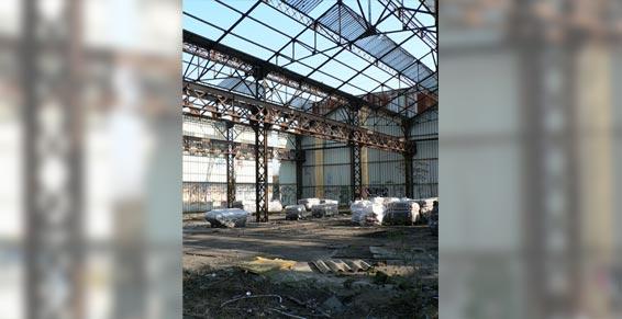 Démolition d'entrepôts