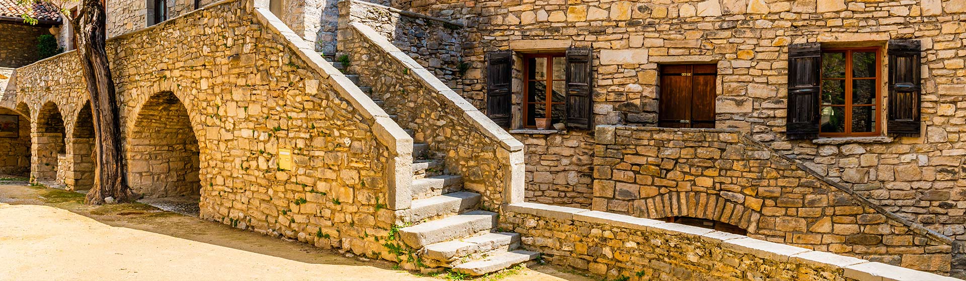 Bâtisse ancienne de Provence