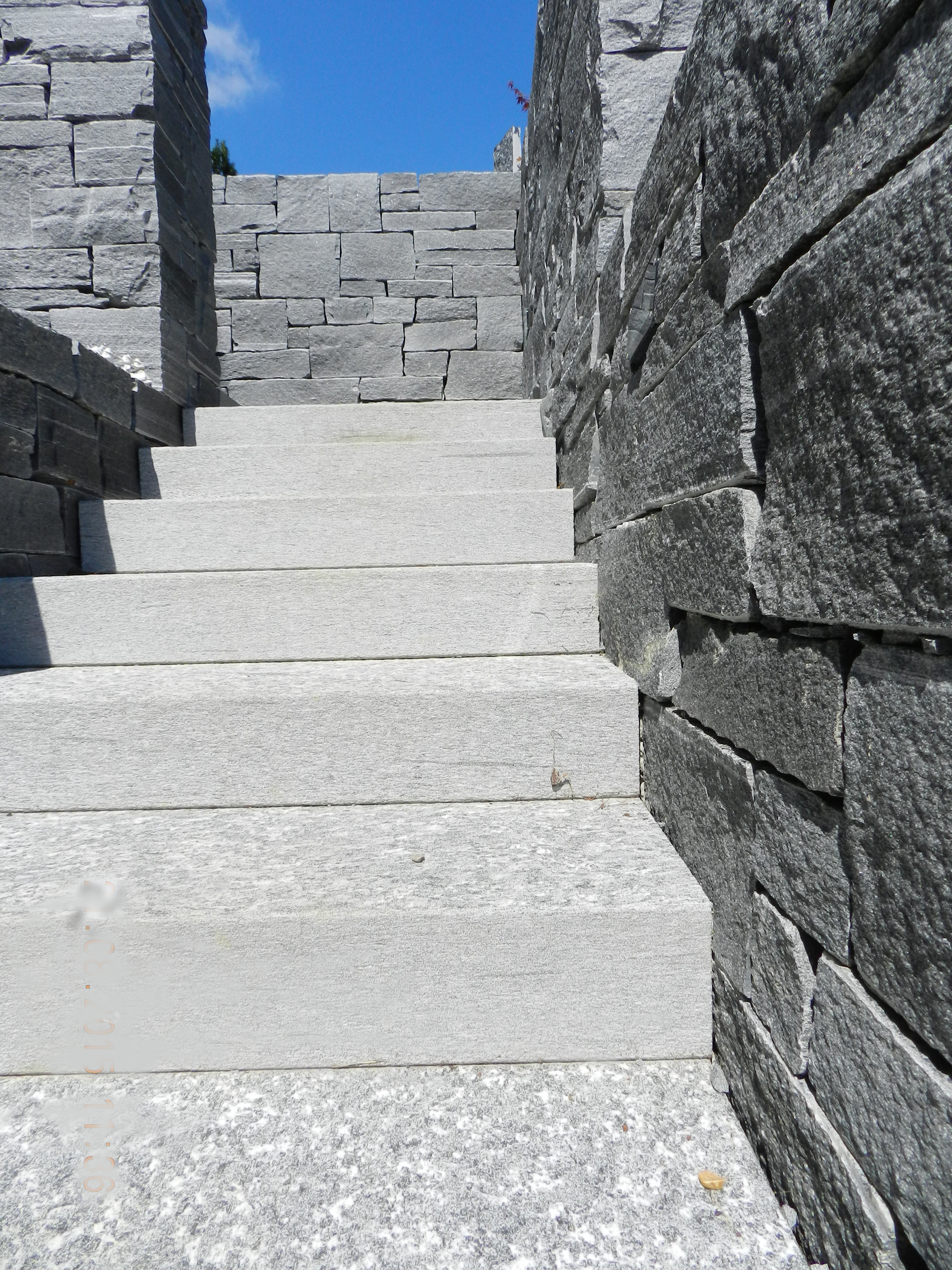 Steintreppe - Vetsch Gärten AG