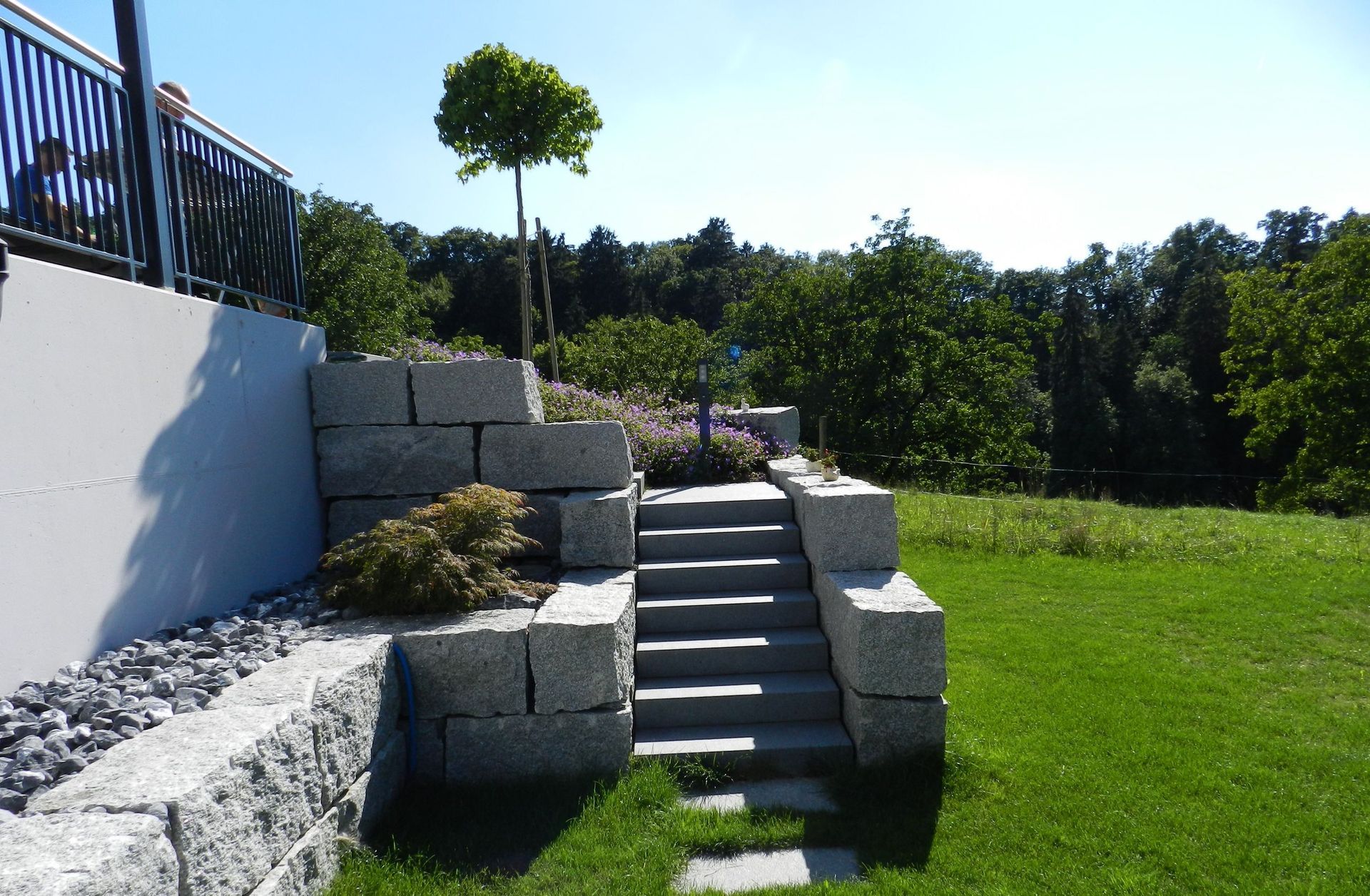 Natursteintreppe - Vetsch Gärten AG