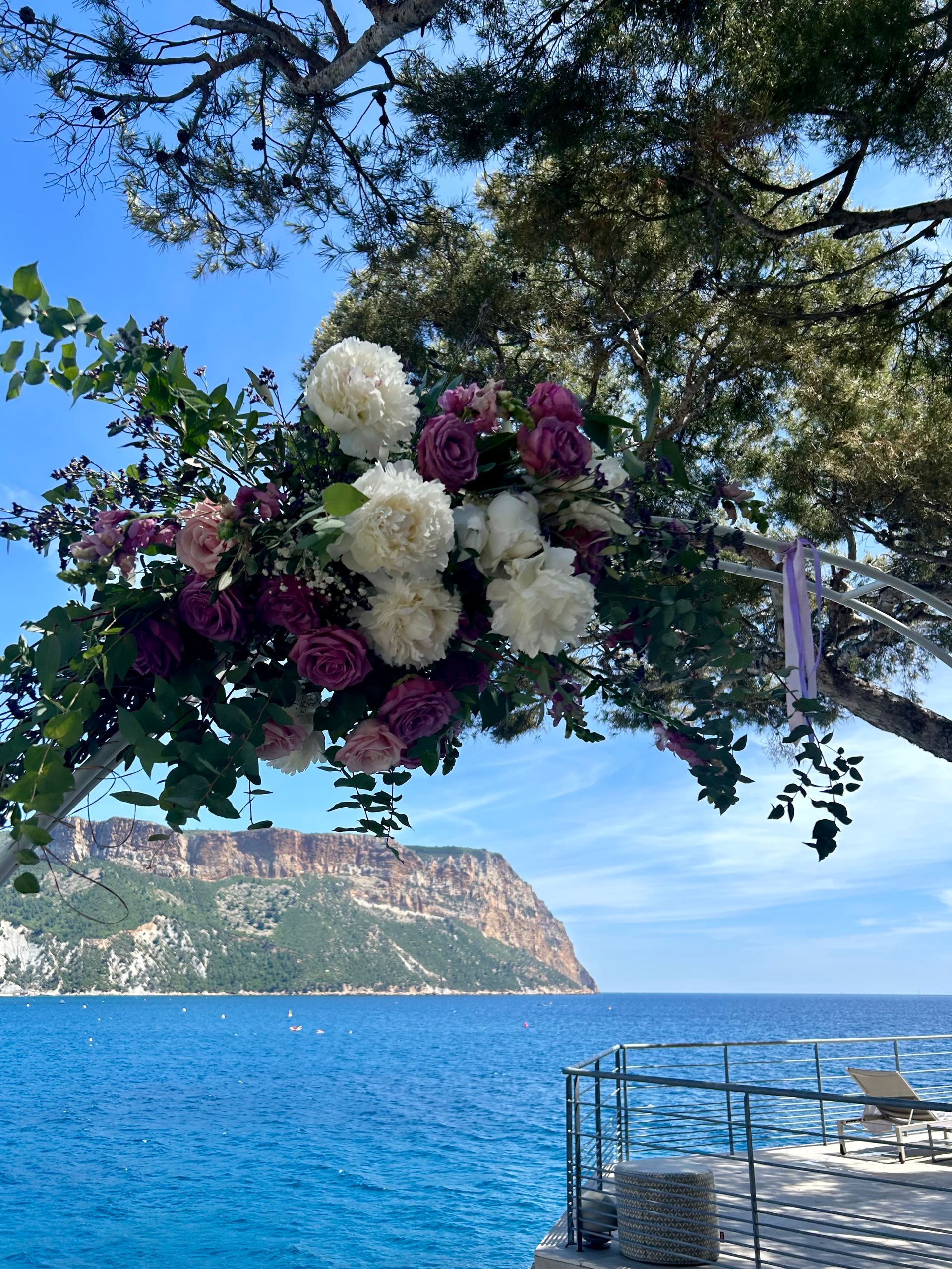 Décoration de fleurs pour arche