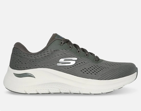 Oliivinvihreät Skechers-juoksukengät, joissa on valkoinen pohja