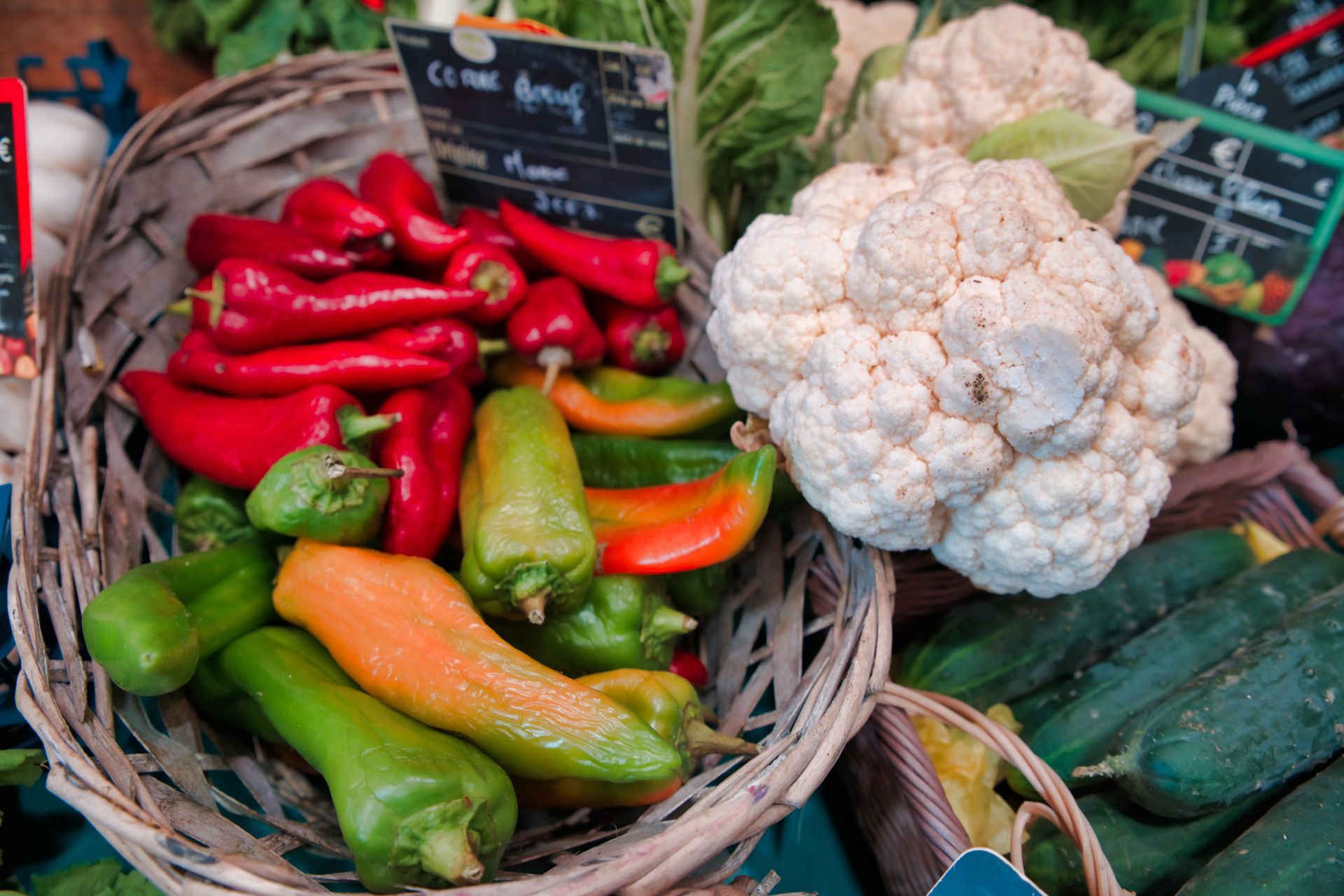 Légumes frais sur un étal