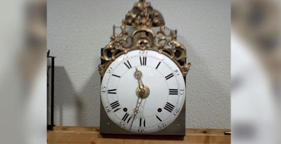 Comtoise XVIII eme Atelier l'Horlogerie d'Antan, pendules et horloges anciennes Bordeaux
