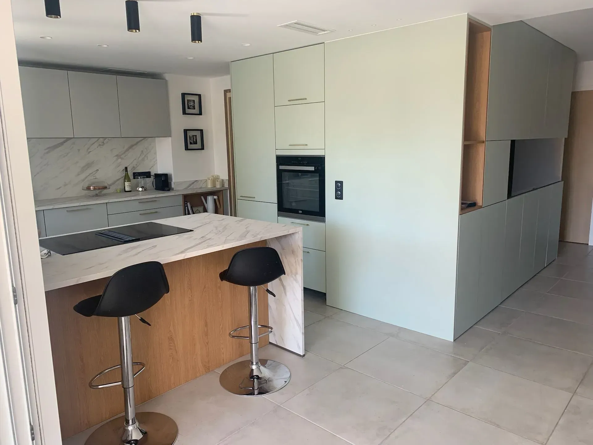 Installation d'une cuisine entièrement aménagée de la gamme Haecker