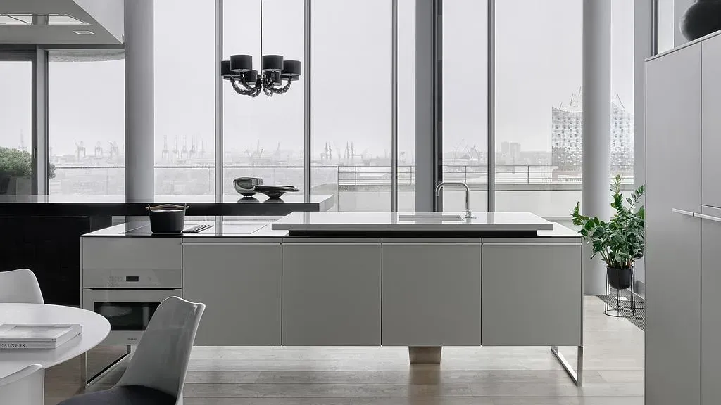 Cuisine moderne de la gamme +Venovo de la marque Poggenpohl