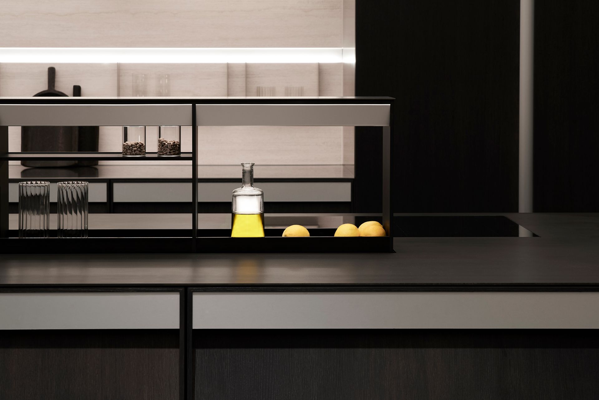 Citrons posés sur un plan de travail de cuisine