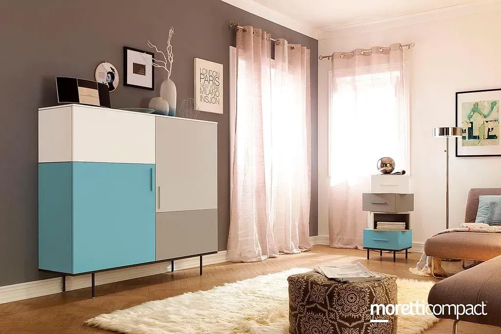 Meubles bleus/blancs/gris pour une chambre de la marque Moretti Compact modèle lv205