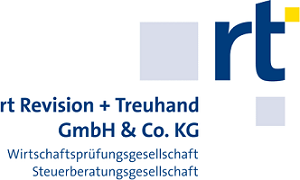 Logo für rt Revision + Treuhand GmbH & Co. KG, mit blauer und gelber Schrift und grauen Quadraten