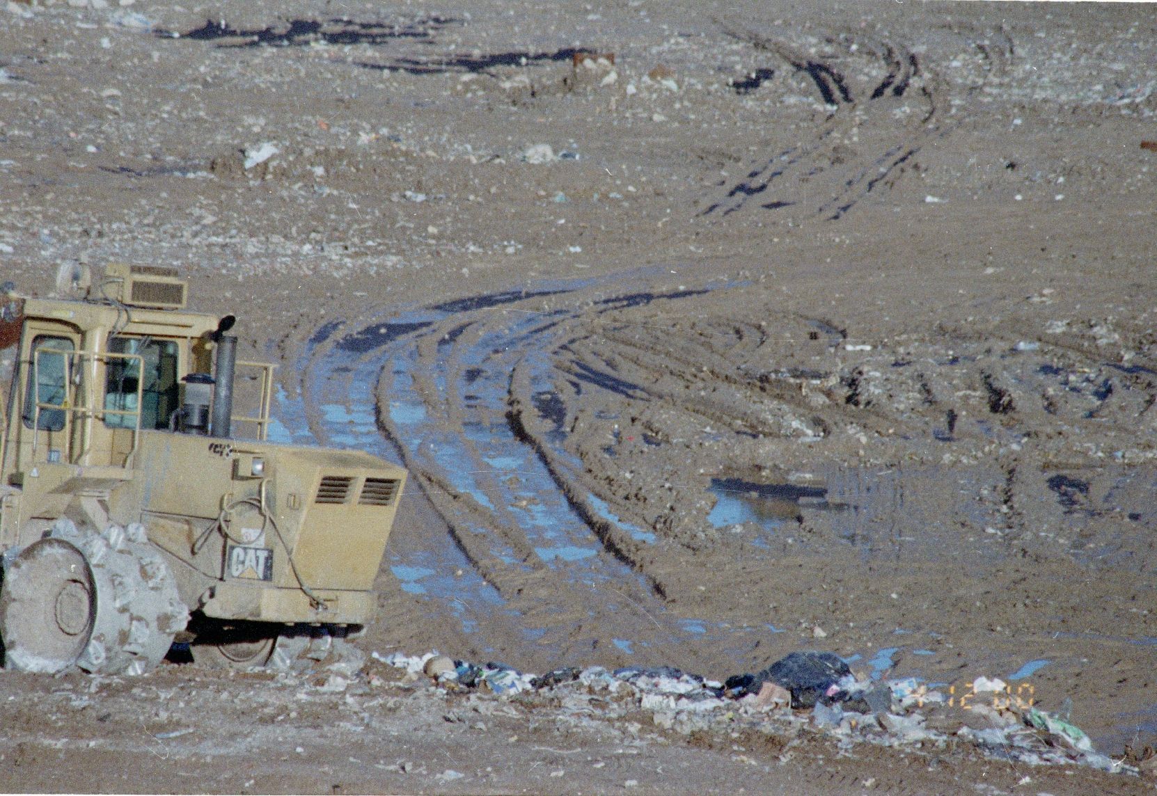 rifiuti in una discarica - Econs SA