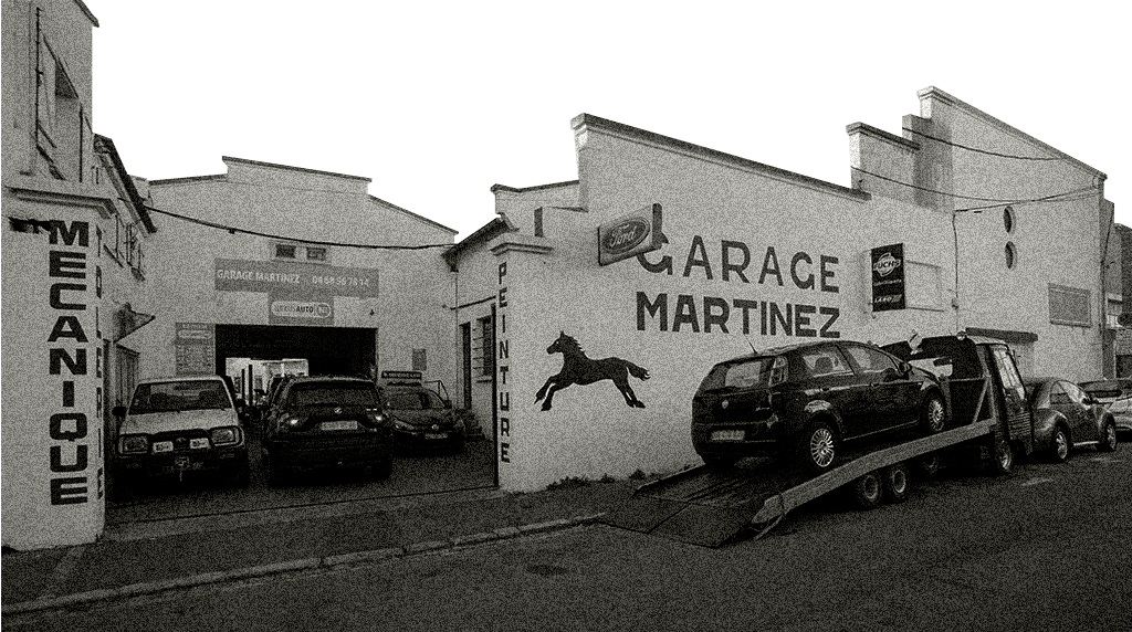 Devant le garage Martinez