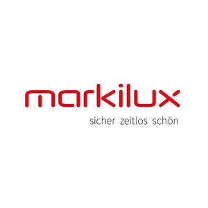 Ein rot-weißes Logo für eine Firma namens Markilux.