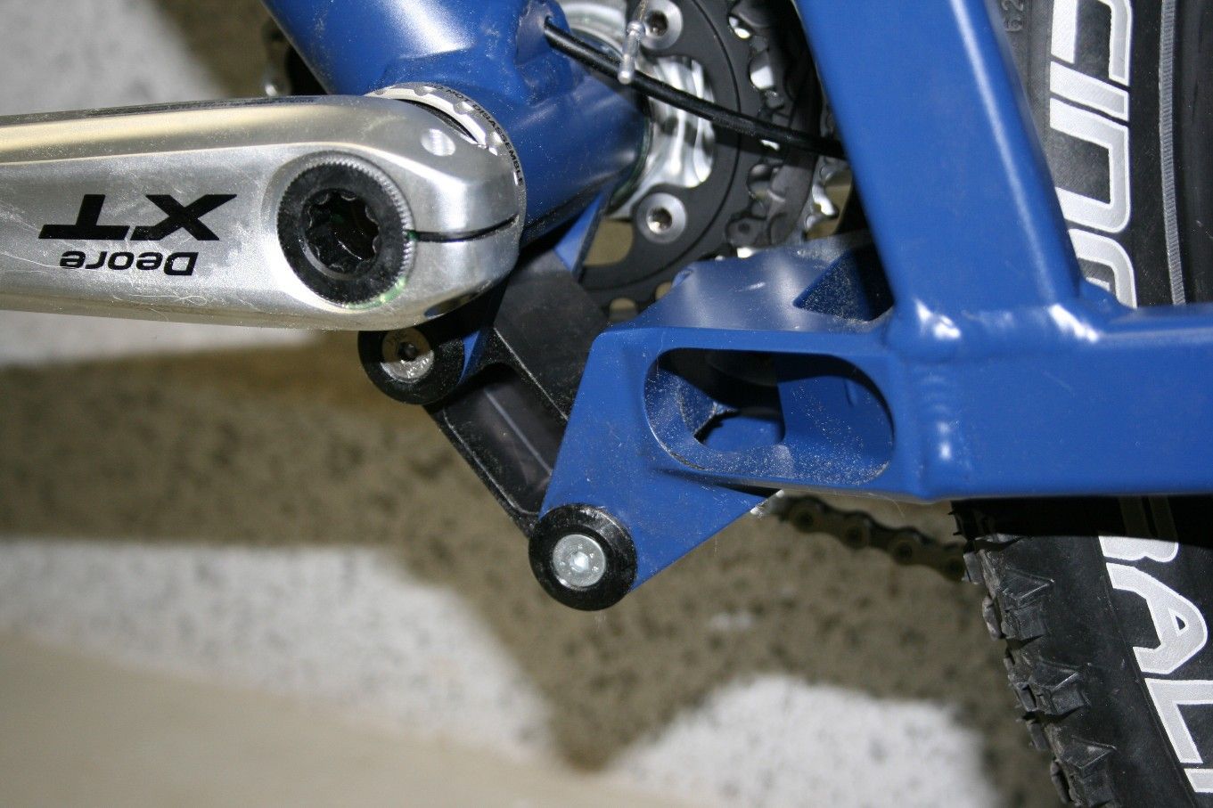 Detail picture of a Mountainbike Virtual Pivot Point frame